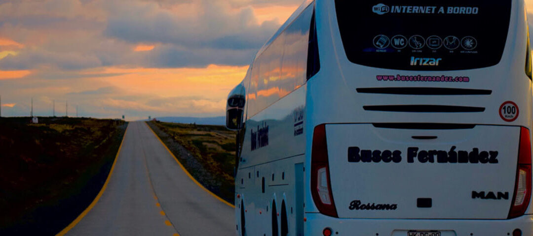 Buses de Puerto Natales a Torres del Paine.