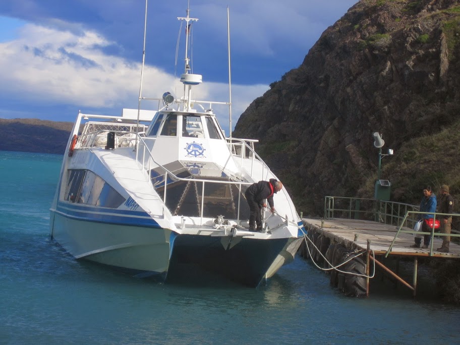 Catamaran Pehoe